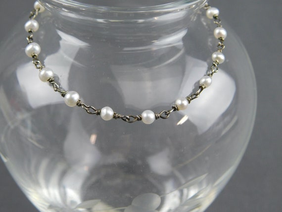 Dainty Freshwater Pearl and Sterling Silver Bracelet 2.49 Grams, 7