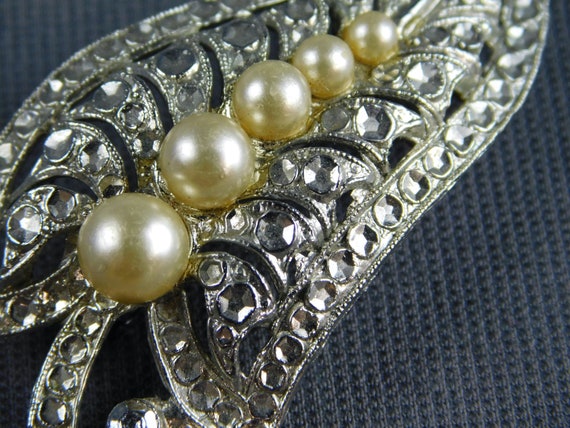 Silver Tone and Faux Pearl Leaf Brooch 2-1/4" by … - image 3
