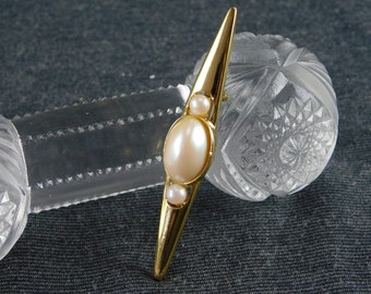 Art Deco Style Pin / Brooch in Gold Tone Faux Mabe Pearl White 2-3/4" Wide By 3/8" Tall - Golden, Goldtone, Classic, Timeless, Unsigned