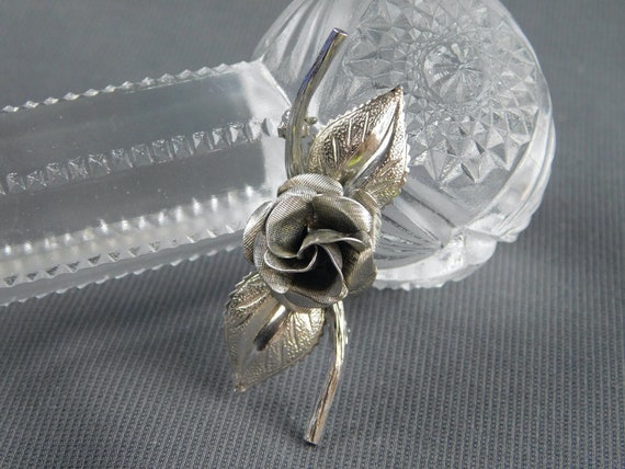 Silver Rose Pin By Jewel Art - Gem
