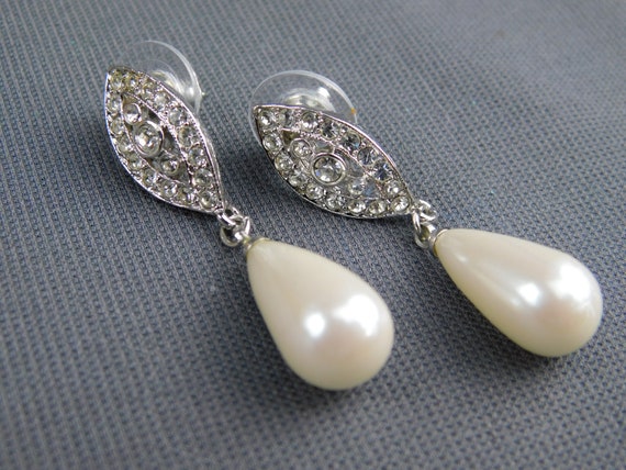 NOS Marvella Designer Faux Pearl Teardrops and Cl… - image 3