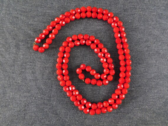 Estate Found Vintage Facetted Red Glass Bead Neck… - image 3