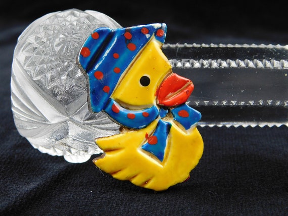 Kitschy Vintage Duck With Bonnet Pin Brooch Germa… - image 1