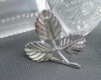 Sarah Coventry Leaves on a Twig Brooch Pin Signed Silver Tone Vintage Leaf 1-1/4" by 1-1/4" - Textured, Authentic, Collectible, Wedding