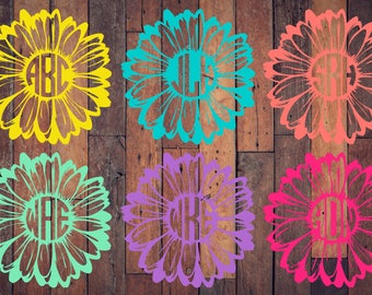 Gänseblümchen Monogramm Autoaufkleber: 15cm Blumenaufkleber