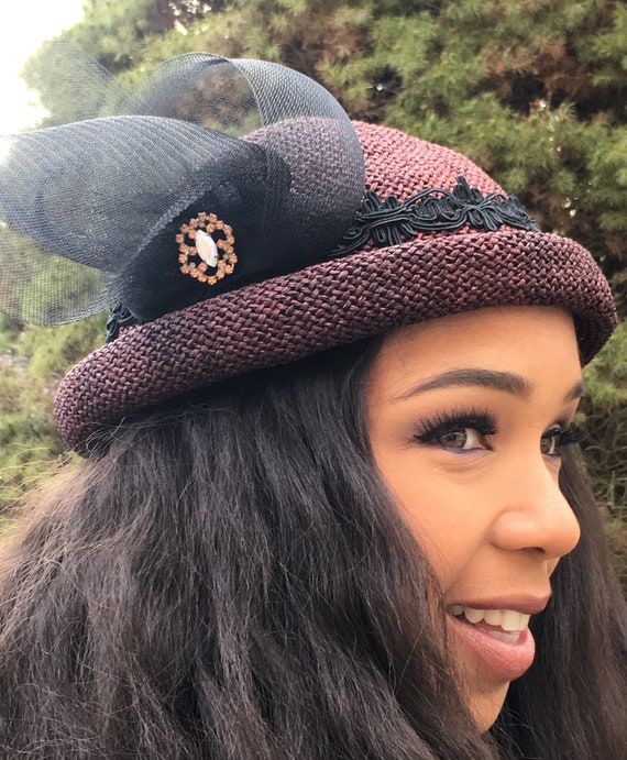 Burgundy Toyo Straw Rolled Brim Hat-vintage Black Trim  display picture 2