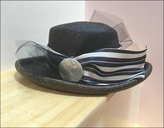 Brown Straw Wide Brimmed Hat-black Trim-netting-vintage  display picture 1