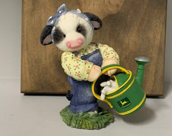 Mary's Moo Moos John Deere Shoveling Snow # 549193 Figurine Mary's Moo Moos John Deere Shoveling Snow # 549193 Figurine