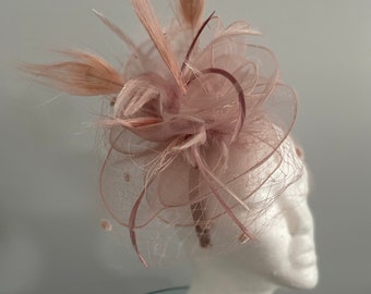 VERKOCHT Kentucky Derby Fascinator "Blushing Bronco" VERKOCHT