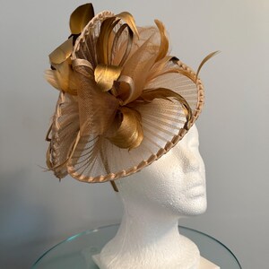 Kentucky Derby golf fascinator made of crinoline “Gold Winner” image 5