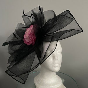 Kentucky Derby Courageous Filly fascinator noir et rose image 1