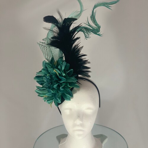 Kentucky Derby Fascinator shops - “Twist and Turn”