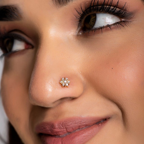 KuberBox 18k Gold and Diamond Sukanya Nose Stud/C-wire