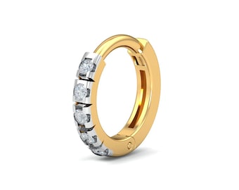 Anello da naso KuberBox Dainty con diamanti, in oro giallo 18 carati, con certificazione SI-HI.