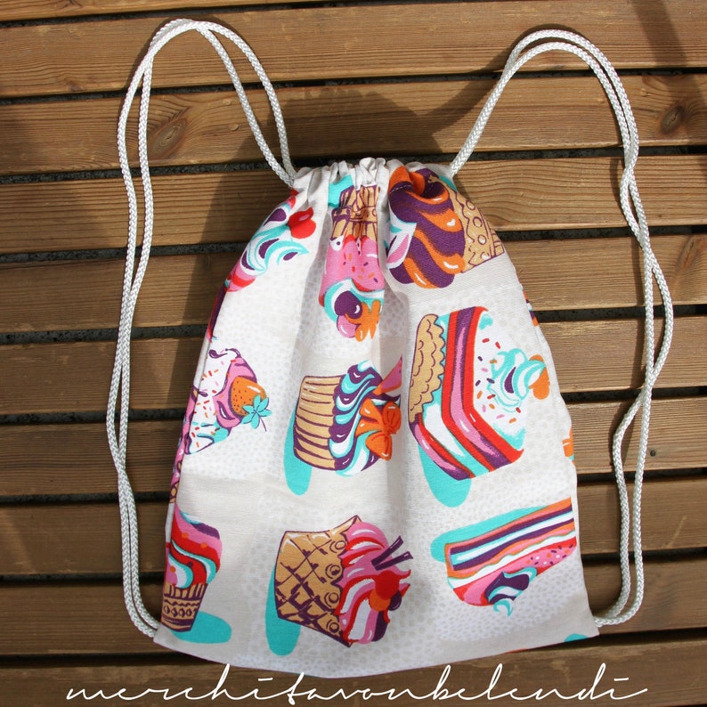 Drawstring Bag Kids cupcakes image 1