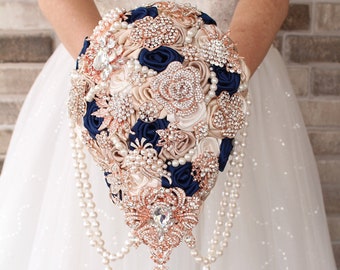 Navy blue brooch bouquet. Rose gold cascading wedding bouquet. Dusty rose, champagne teardrop bouquet by MemoryWedding