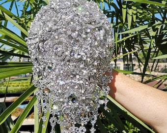 Extra shiny silver brooch bouquet by MemoryWedding