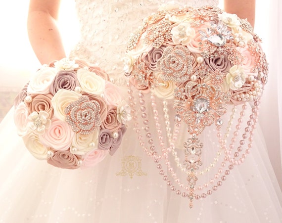 bridesmaid brooch bouquet