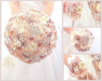 Champagne brooch bouquet. Wedding bouquet. Rose gold bouquet. Bridal bouquet. Crystal bouquet. Rhinestones bouquet. Quinceañera bouquet.