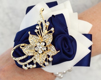 Wedding boutonniere and corsage.  Navy blue, royal blue. Brooch boutonniere for groom, groomsmen. Prom flowers