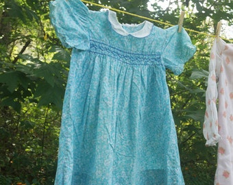 Vintage 1960's girls play dress blue floral with collar