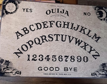 Vintage 1960s William Fuld / Parker Brothers Ouija Board “Draped Ghost” Salem Edition – Large 22×15