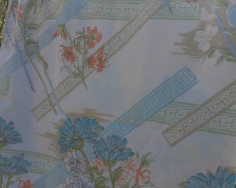 One Full Sized Floral Vintage Flat Bed Sheet With 2 Matching Pillow Cases