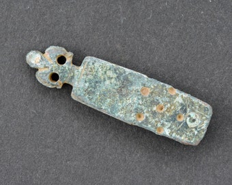 Medieval copper alloy fleur de lis strap end circa.1400 C6