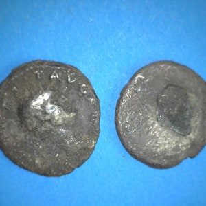 Two unidentified ancient Roman silver denarius coins WE13