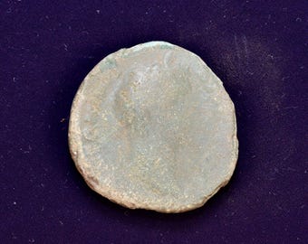 Ancient Roman Sestertius bronze coin circa.100-300AD K6