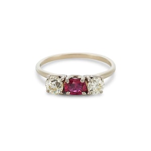 Vintage Diamond And Ruby Ring