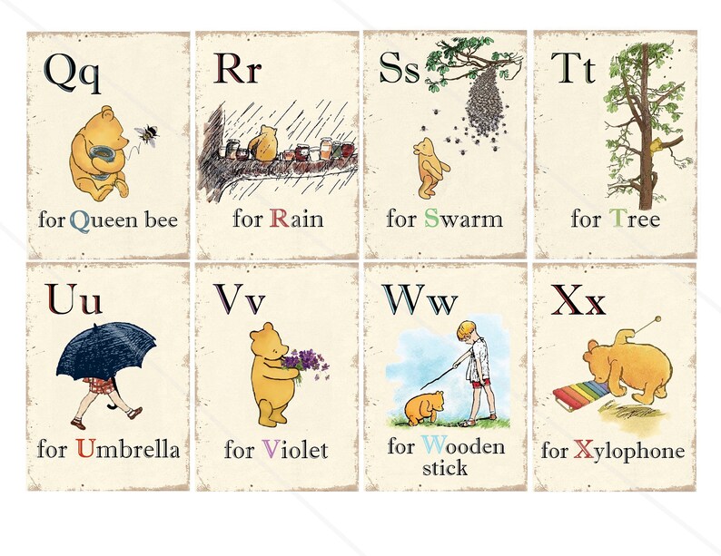 Op de afbeelding: Winnie de Poeh alfabetkaarten met illustraties van Winnie de Poeh en zijn vrienden. De kaarten tonen de letters Q tot en met X met een bijbehorend woord voor elke letter. Bijvoorbeeld, Q staat voor Queen bee, R voor Rain, S voor Swarm, T voor Tree, U voor Umbrella, V voor Violet, W voor Wooden stick en X voor Xylophone.