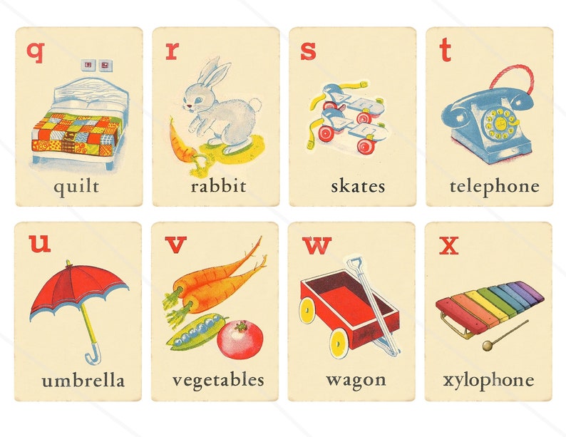 K&ouml;nnte beinhalten: Ein Satz Alphabet-Karteikarten mit bunten Illustrationen und dem Buchstaben und Wort f&uuml;r jeden Buchstaben. Die Buchstaben sind q, r, s, t, u, v, w und x. Die Illustrationen sind eine Steppdecke, ein Kaninchen, Schlittschuhe, ein Telefon, ein Regenschirm, Gem&uuml;se, ein Wagen und ein Xylophon.