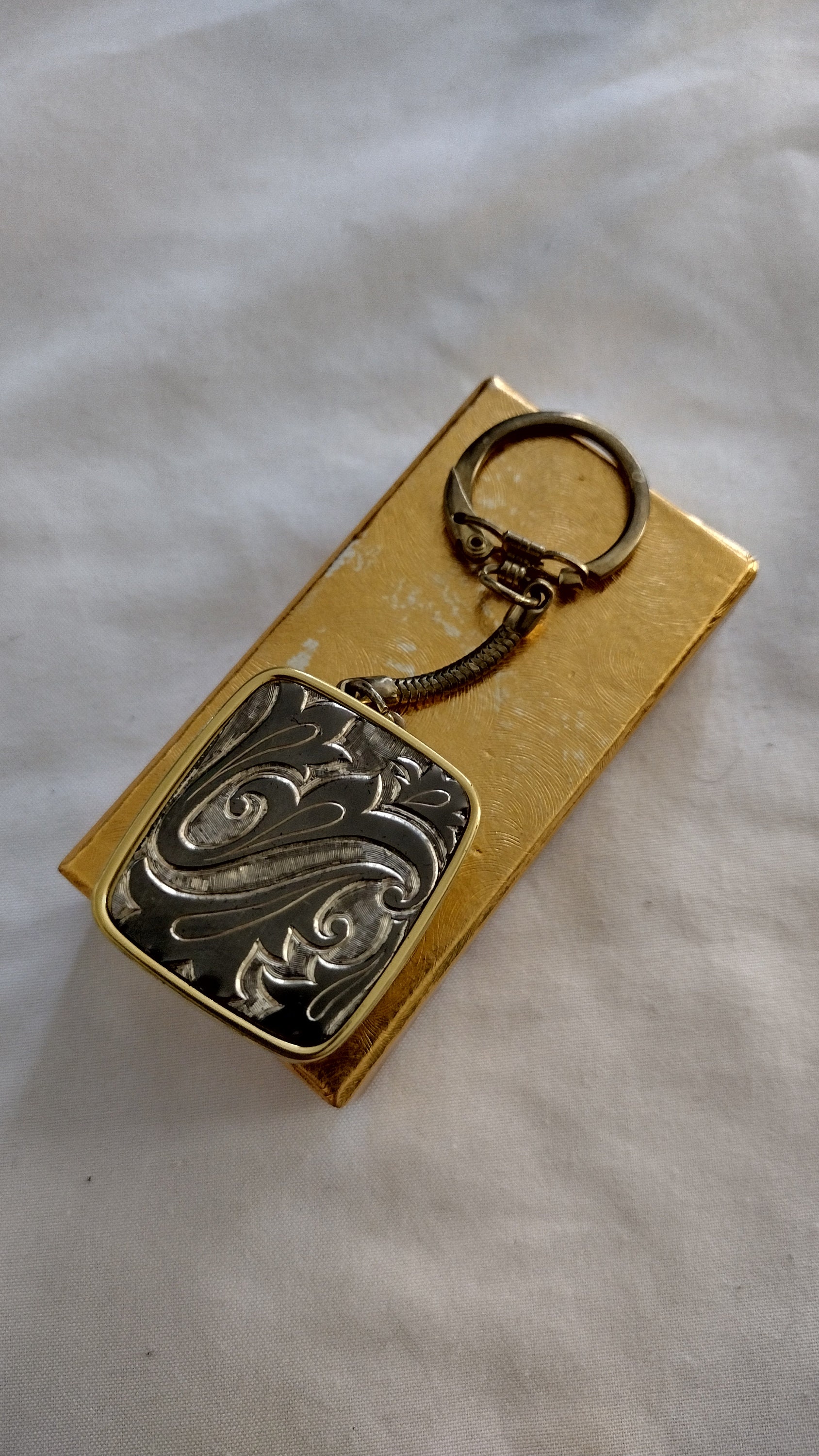 Vintage Clover Wind up Music Box Keychain - Free Shipping - Etsy