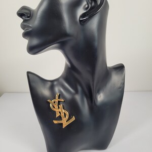 YVES SAINT LAURENT - PARIS - VERY RARE VINTAGE YSL BROOCH - PRIVATE  COLLECTION 
