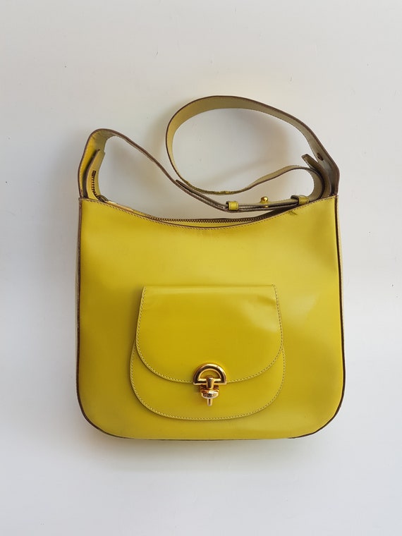 CÉLINE Bag. Authentic Celine Vintage Light Lime