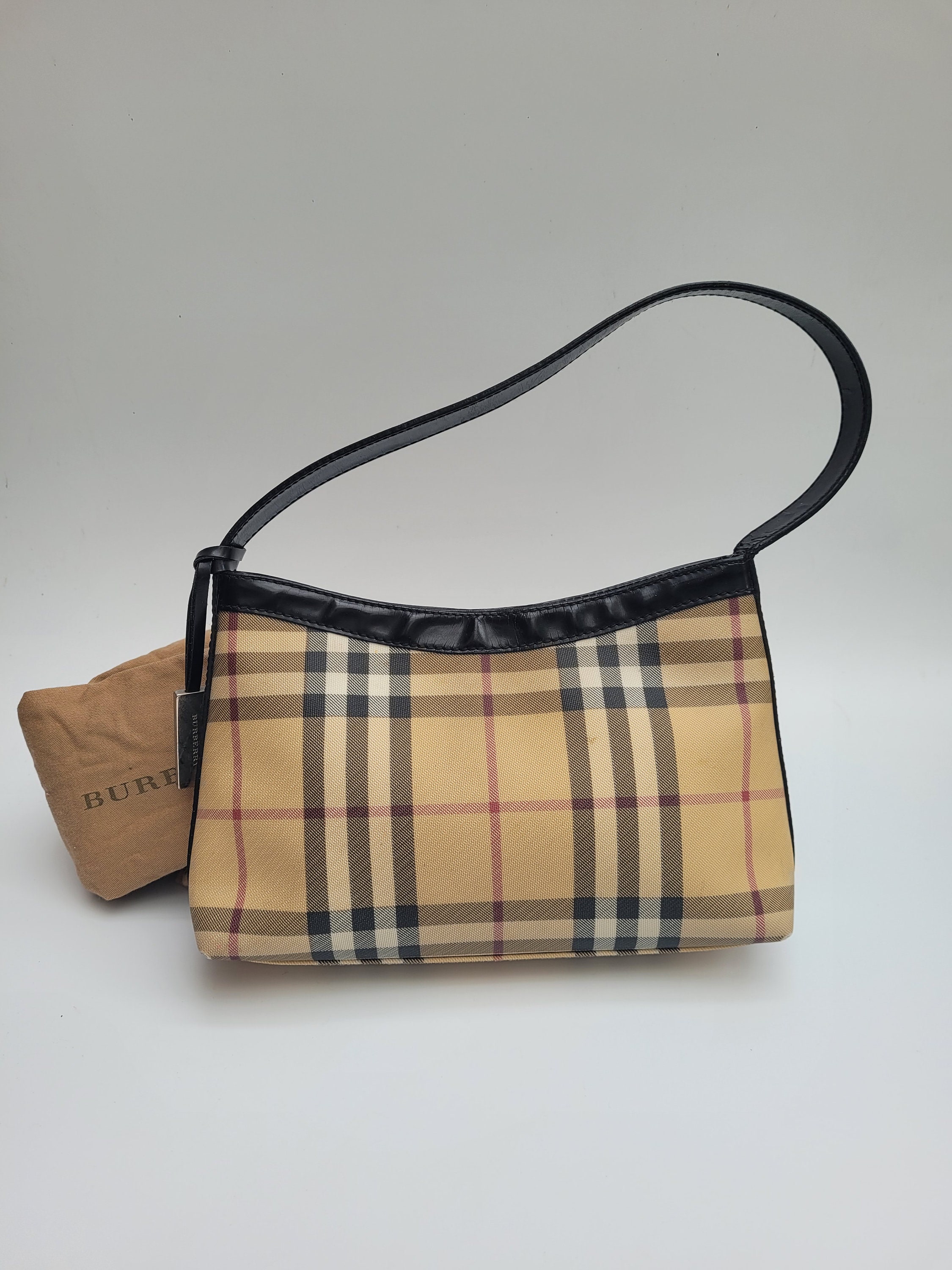 Vintage Burberry khaki and brown nova check tote bag. Classic