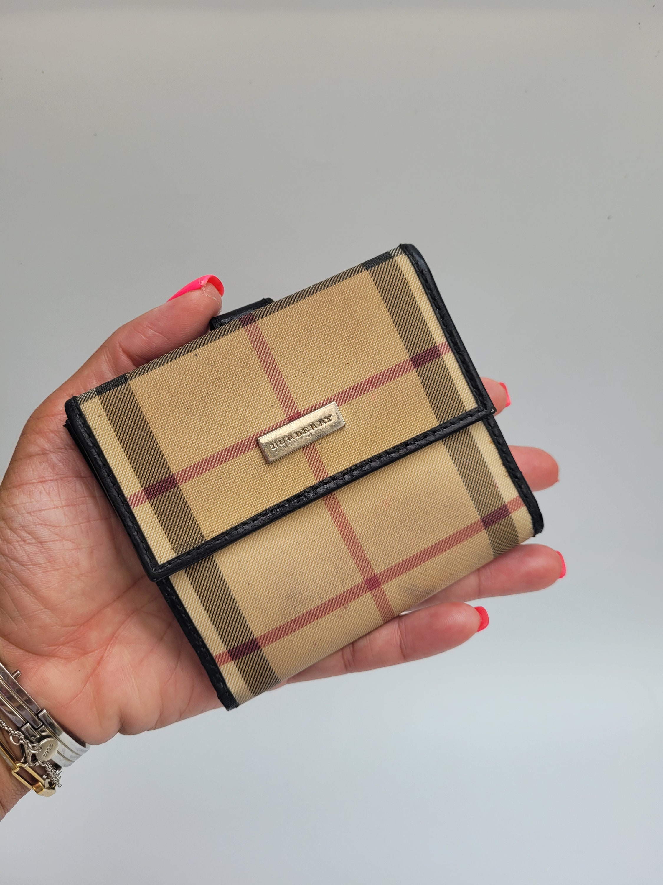 BURBERRY Wallet. Burberry Vintage Nova Beige Check Tartan purse / card  holder . British designer purse.