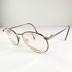 Vintage Silhouette Round Panto Glasses, Minimalist Metal Frame, Tortoiseshell Accents (52-19-140)