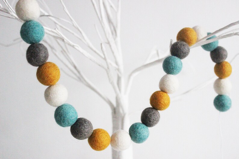Wolle Zum Aufhangen Fur Schlafzimmer Kugel Fur Kinderzimmer Handgefertigt Wanddekoration Beige Filz Party Wandanhanger