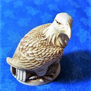 Eagle-Shaped Resin Trinket Box - Vintage Wildlife Collectible