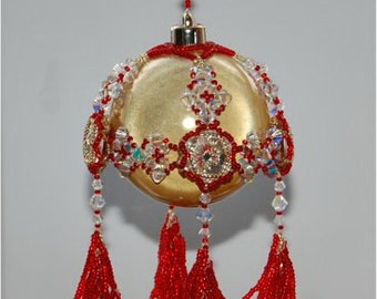 TUTORIAL &#39;RAZZLE DAZZLE&#39; Christmas Bauble Cover, Features Rivolis, Crystals, and Seed Beads.