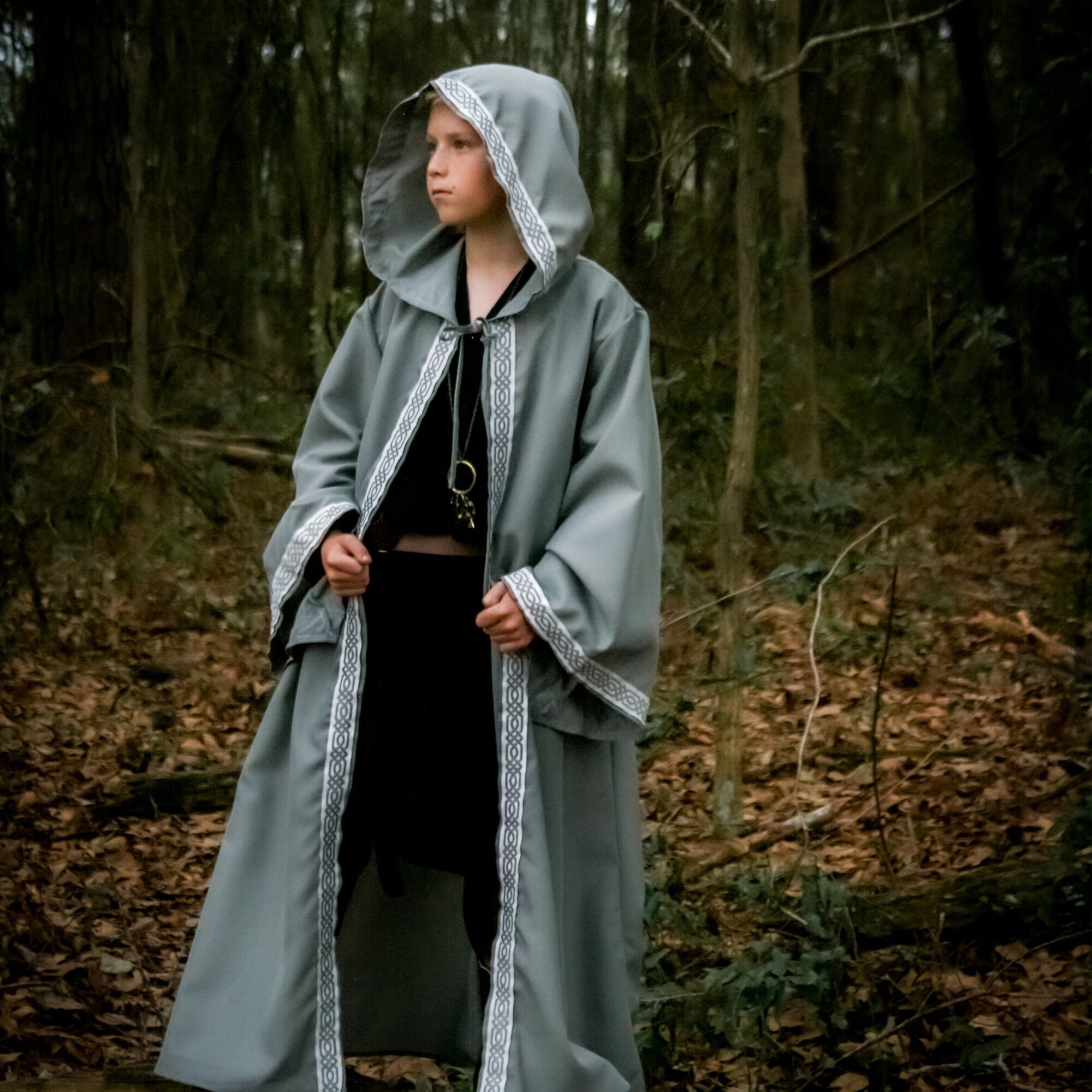 Everfan Kids Hooded Cloak Cape