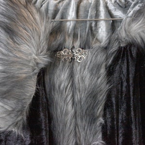 Game of Thrones Cloak with Faux Fur Mantle and Metal Clasp Viking Cape with Shag Fur Trim Medieval Barbarian Cloak image 3