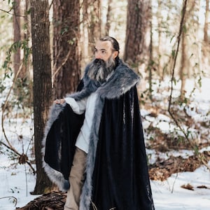 Adult Viking Cloak with Fur Mantle and Metal Clasp | Medieval King or Queen Renaissance Barbarian Warrior Cosplay LARP Cape with Fur Capelet