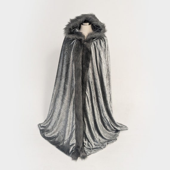 Silver Cloak With Large Hood, Gray Faux Fur Trim, and Metal