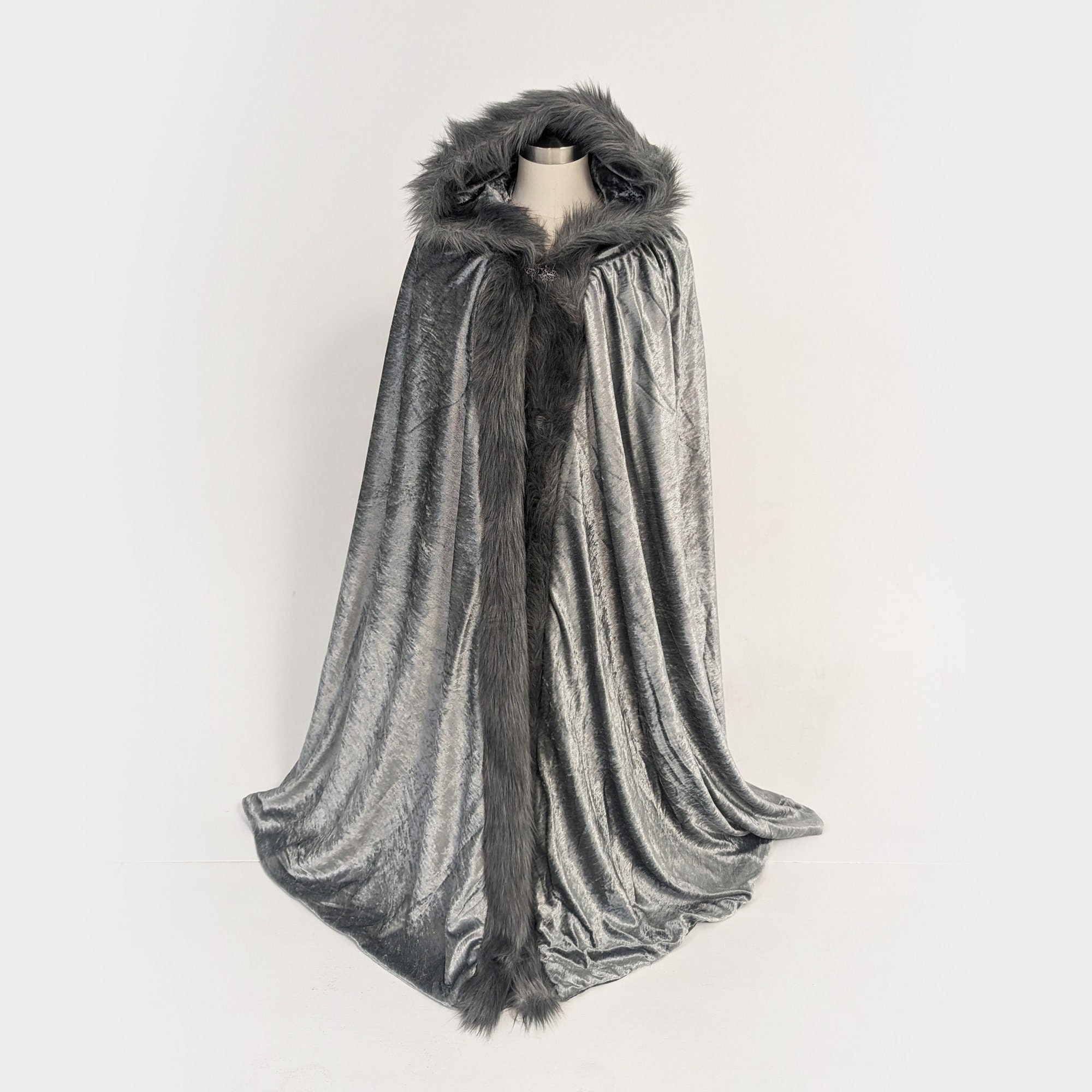 Silver Cloak With Large Hood, Gray Faux Fur Trim, and Metal Clasp
