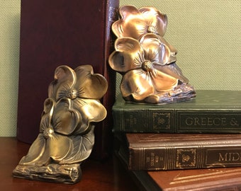 Gold Magnolia Bookends, Hollywood Regency Floral Bookends, Vintage Metal Flower bookends, Gold Gilt Bookends, Library, Gift for her, gift