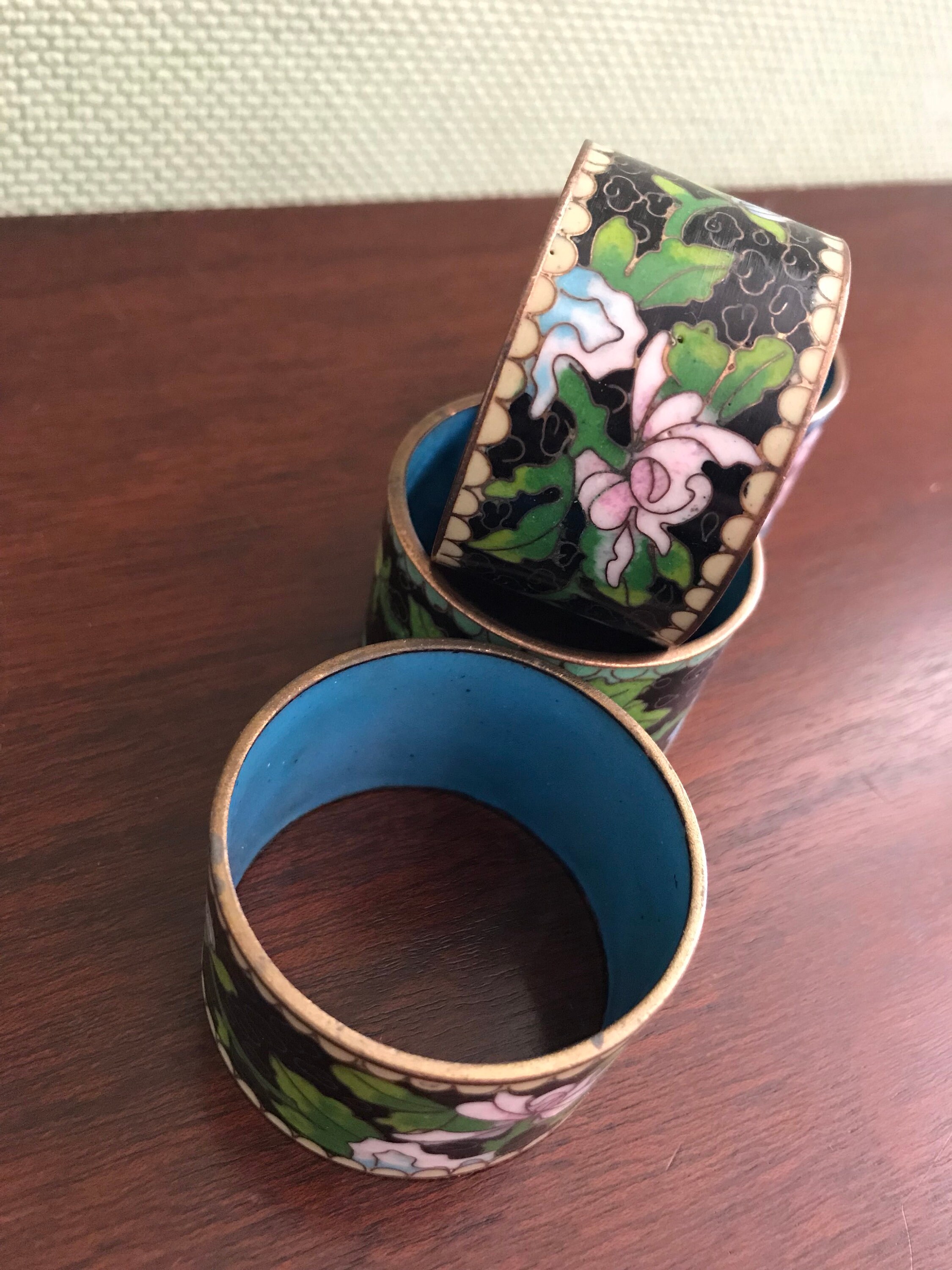 Vintage Asian Cloisonne Napkin Rings, Asian Napkin rings, set if 4