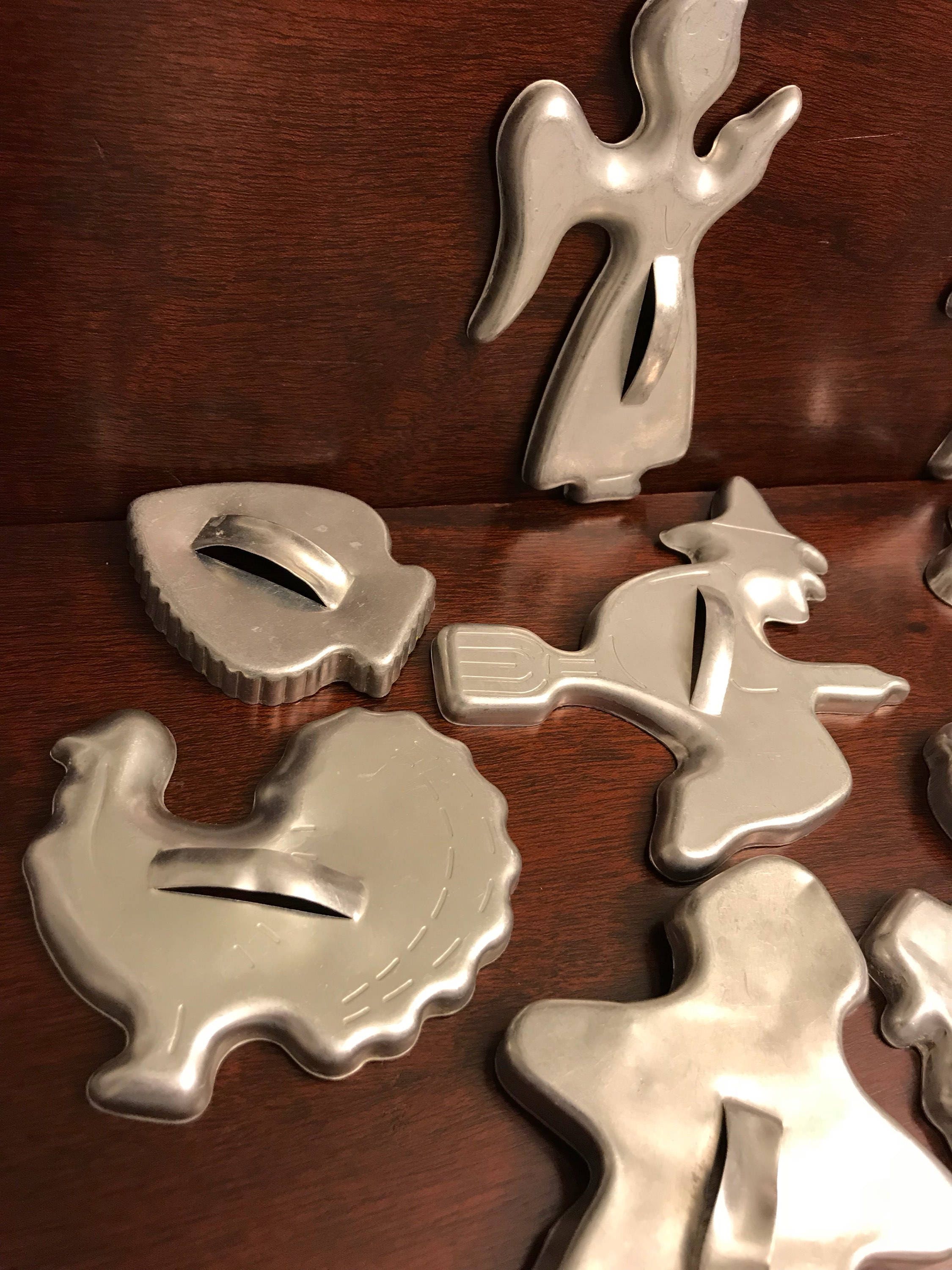 Vintage Holiday Cookie Cutters, Tin Cookie Cutter set, Collectible Cookie cutters with handles 